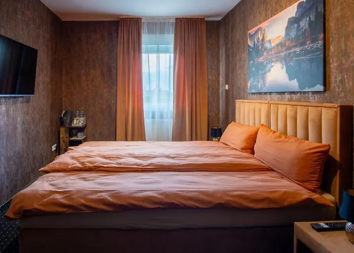 Bed And Breakfast 33